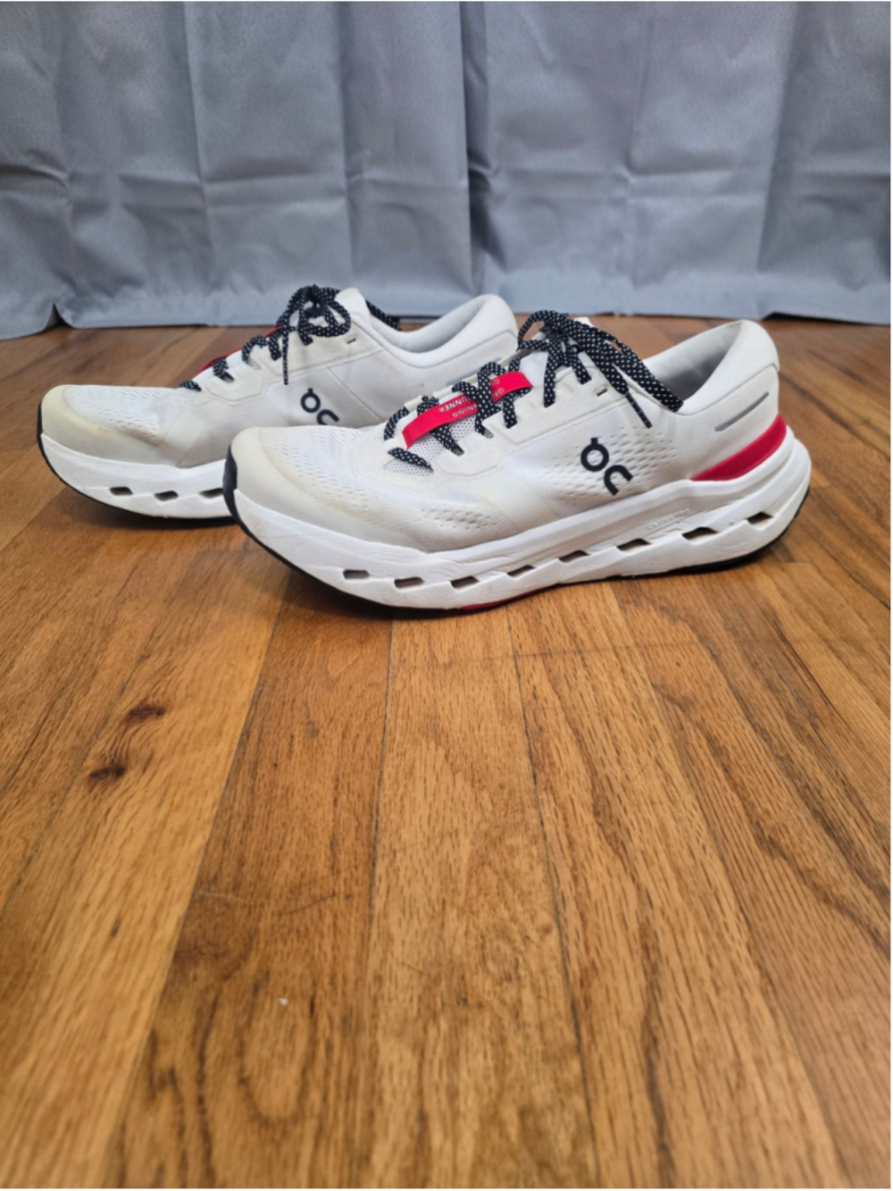 Men's On Running Cloudrunner Sneakers Size 11.5 White Red